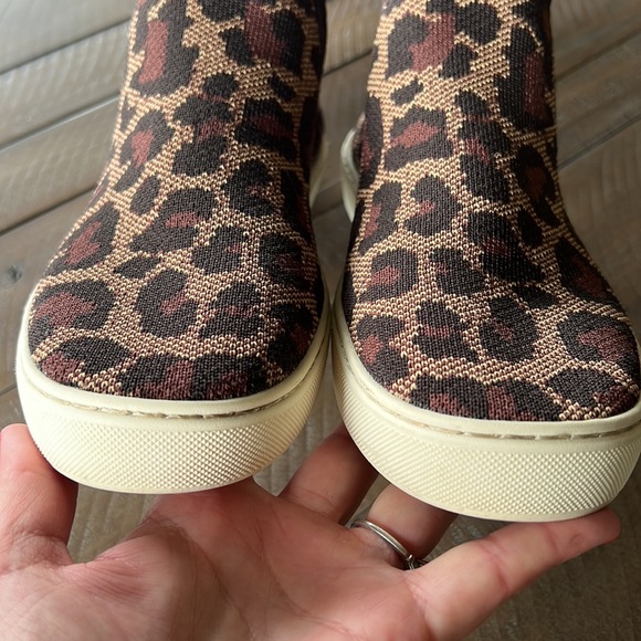 Rothy’s Wild Cat Chelsea High Top Sneakers, 8 - Picture 7 of 15